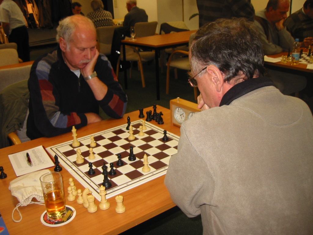 Bischoff Jörg (Frohburg) - Prechtl Gerhard (Altenburg) 1 : 0
